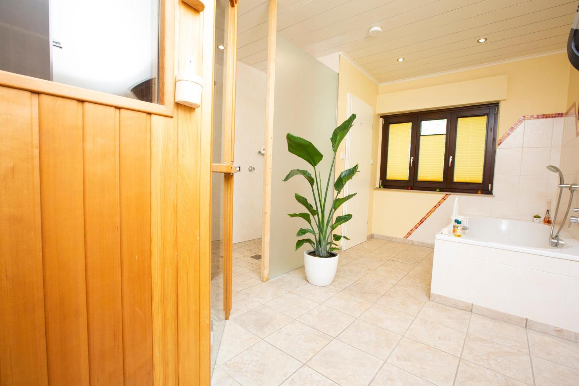 ליפשטאדט Hotel-Pension Haus Holtdirk מראה חיצוני תמונה
